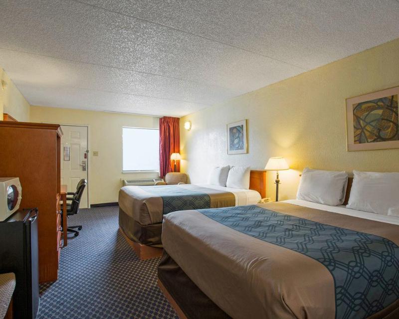 Days Inn By Wyndham College Station University Drive Exterior photo